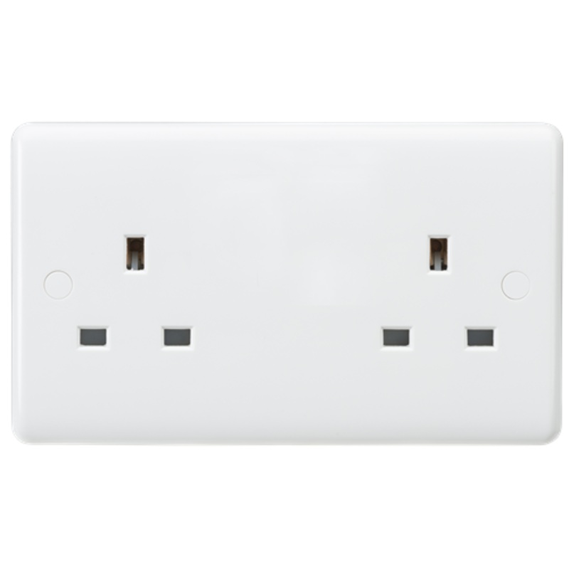 KnightsBridge Curved Edge 13A 2G Unswitched Socket