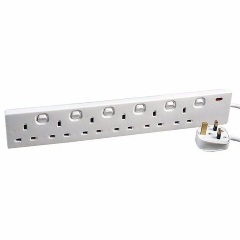 Zexum 6G Switched White Extension Lead 1M